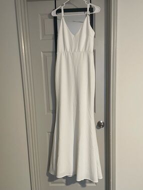 Lulu's White V-Neck Spaghetti Strap Maxi Gown